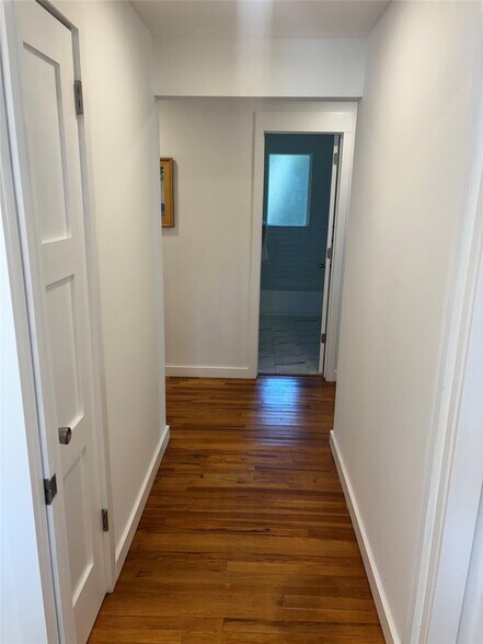 Building Photo - 2826 Amelia Rd