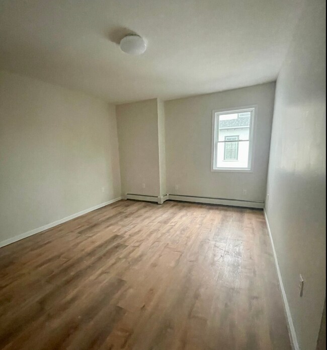 Building Photo - 720 Marion St