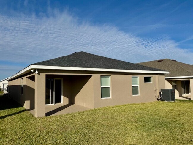 Building Photo - 4 Bedroom 2 Bathroom House for Rent in Ast...