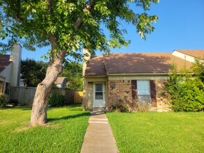 Building Photo - ***3 BEDROOM 2 BATH in Mesquite***