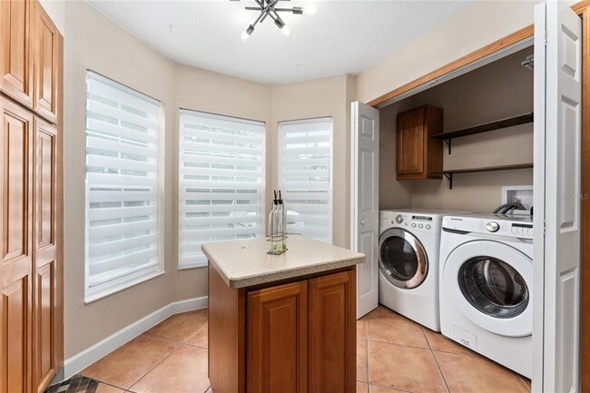 Building Photo - 4467 Brook Hollow Cir