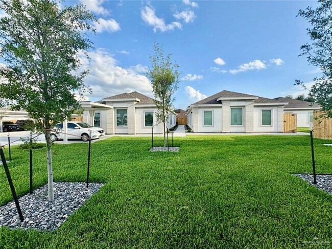 Primary Photo - 7703 N 58th Ln