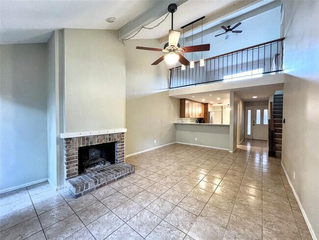 Building Photo - 8305 Greenslope Dr