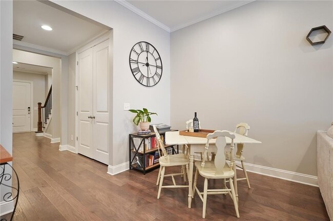 Building Photo - 901 Proctor Ranch Dr