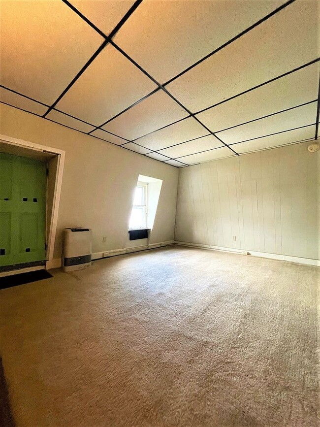 Building Photo - 219 W Water St