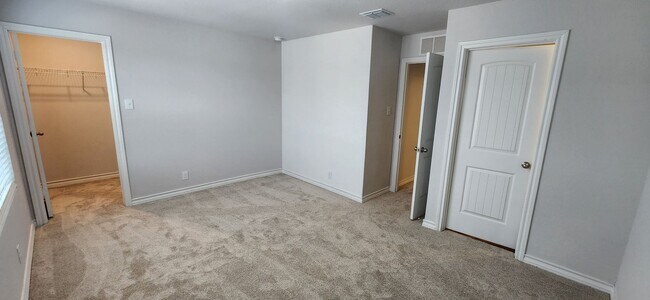 Building Photo - CYPRESS TRAILS OFF PRUE RD - 4-bedroom rental home!