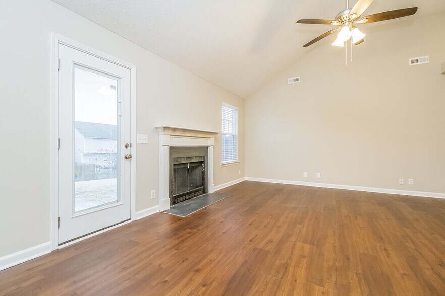 Building Photo - 7128 Legacy Dr