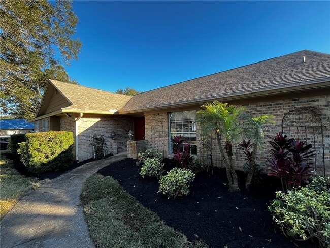 Building Photo - 1329 Medinah Ct