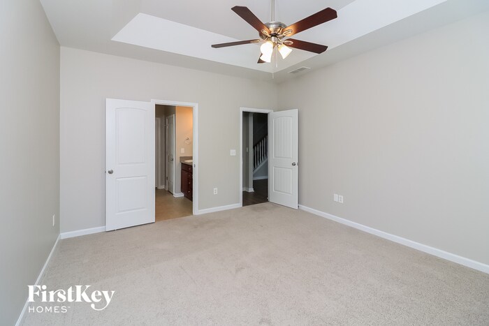 Building Photo - 400 Hill Crest Cir