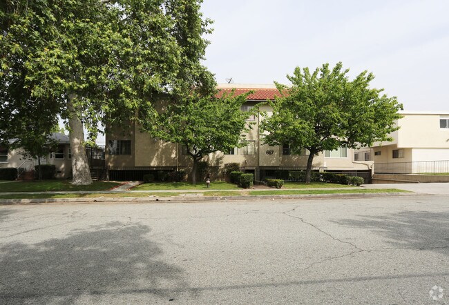 Building Photo - 667 W Milford St., Glendale
