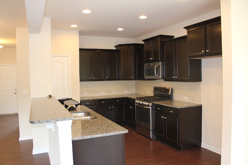 Building Photo - 113 Foxborough Ln