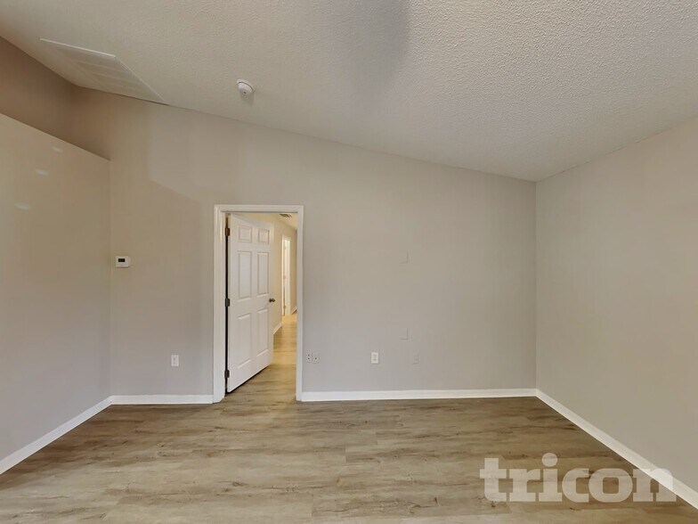 Building Photo - 102 Milton Pl