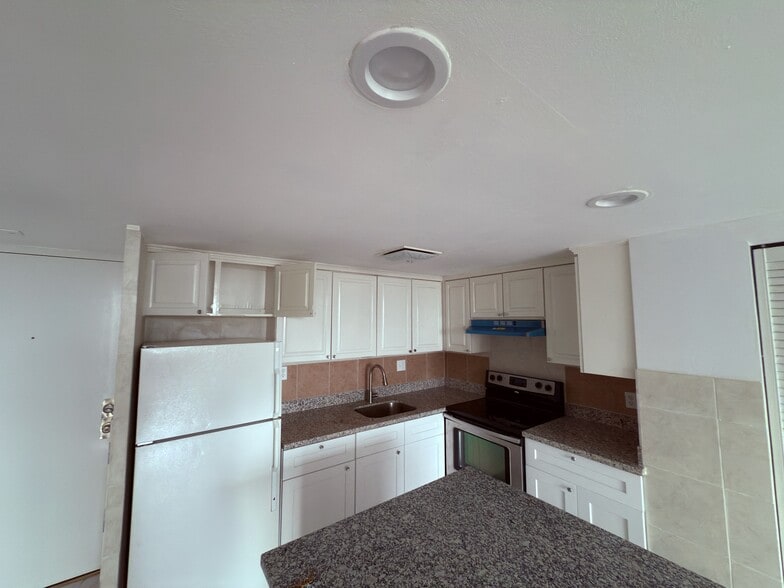 Building Photo - 7520 Hornwood Dr