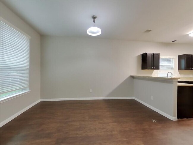 Building Photo - 21439 Palma Grove Way