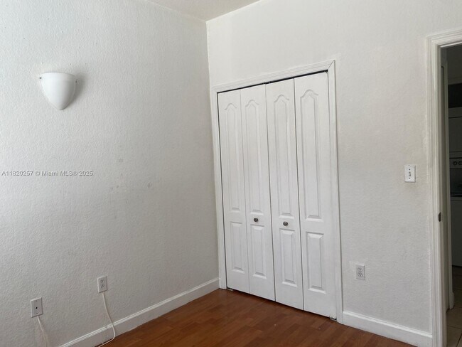 Building Photo - 17630 NW 73rd Ave