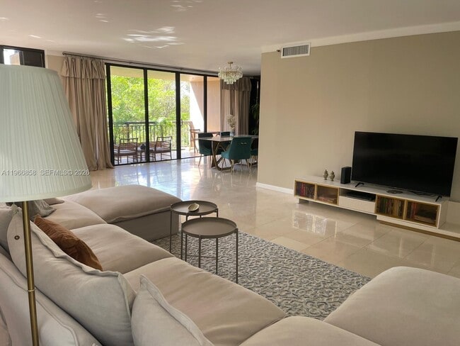 Building Photo - 10175 Collins Ave