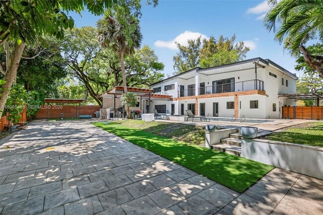 Building Photo - 3000 Riverland Rd