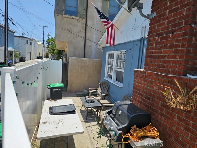 Building Photo - 432 Heliotrope Ave