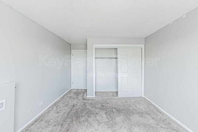 Building Photo - 1366 Garfield St