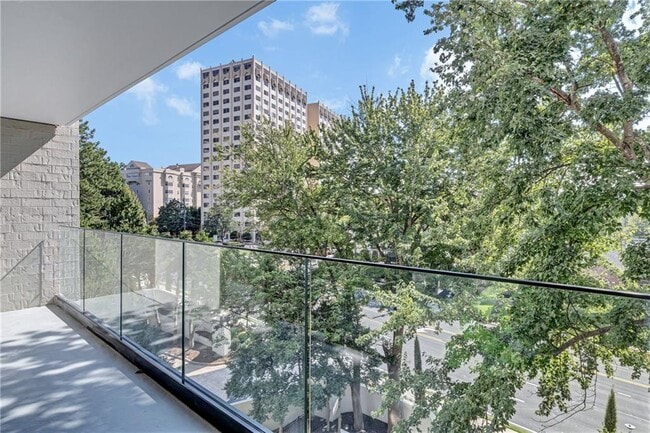 Building Photo - 2460 Peachtree Rd