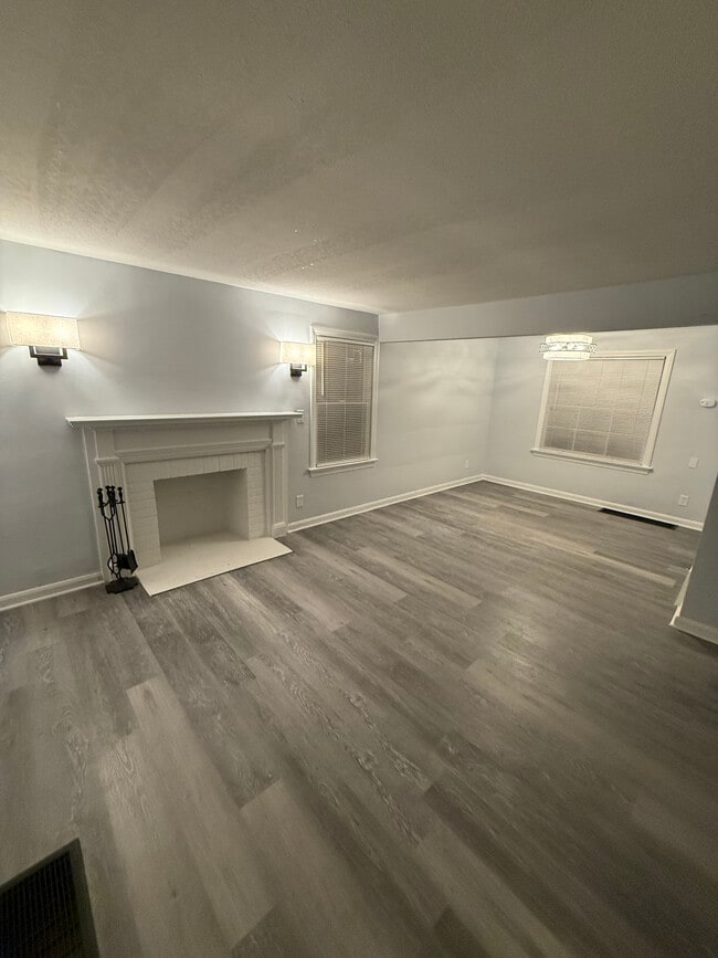 Building Photo - 19807 Wickfield Ave