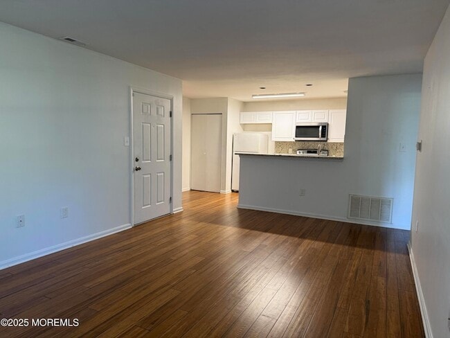 Building Photo - 58 Meadow Ridge Rd