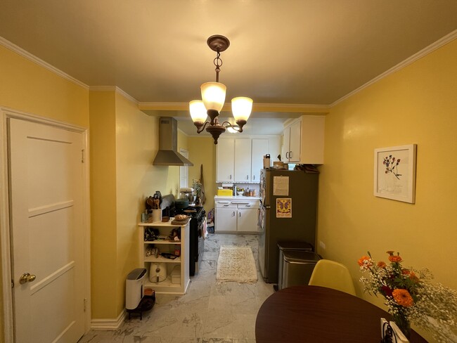 Building Photo - 5522 Edgewood Pl