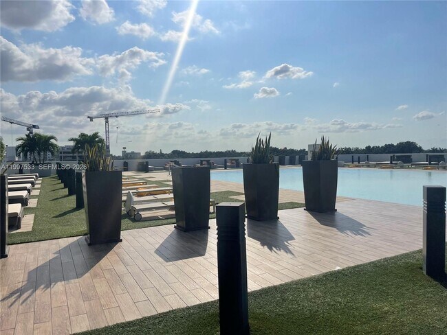 Building Photo - 5252 NW 85th Ave