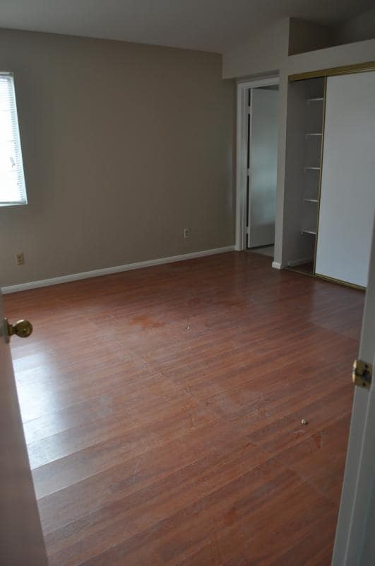 Building Photo - 1128 Pleasant Brook St