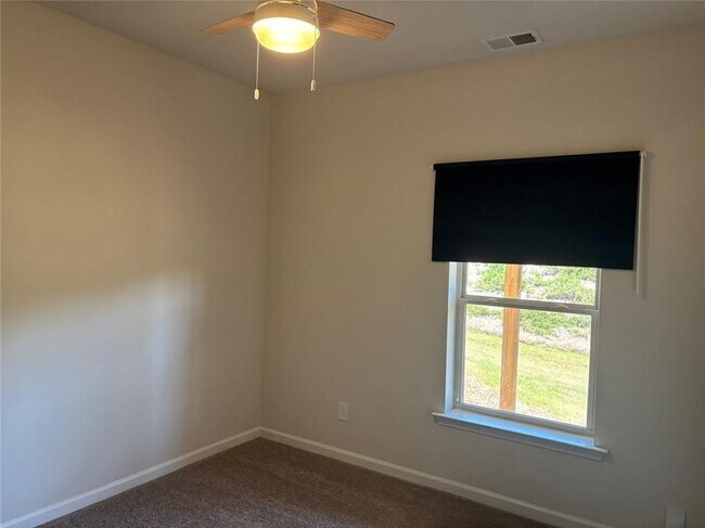 Building Photo - 3667 Hidden Valley Cir