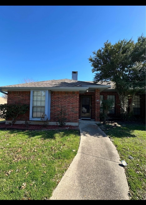 Building Photo - 122 Larchbrook Dr