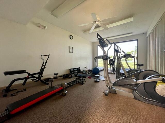 Building Photo - 4570 NW 18th Ave