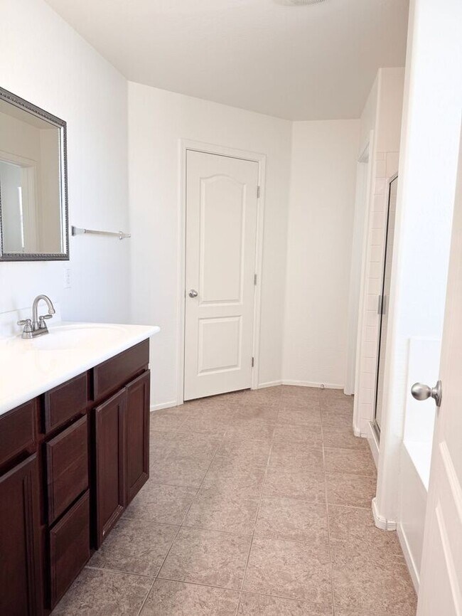 Building Photo - Gorgeous home in the highly desired Johnson Ranch Golf Course Community-Johnson Ranch-4 bed/ 2.5 ...