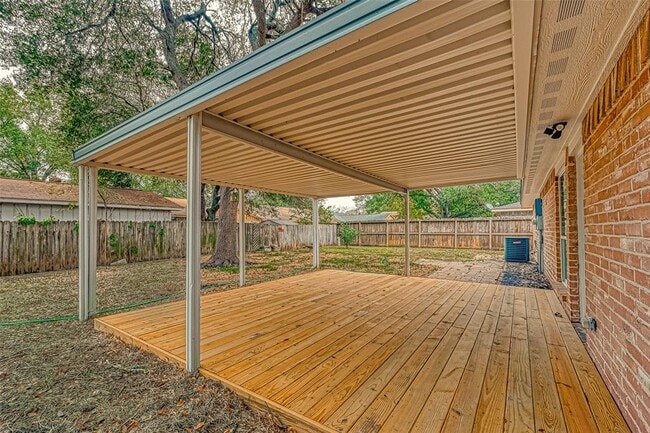 Building Photo - 2330 Grindstone Ln
