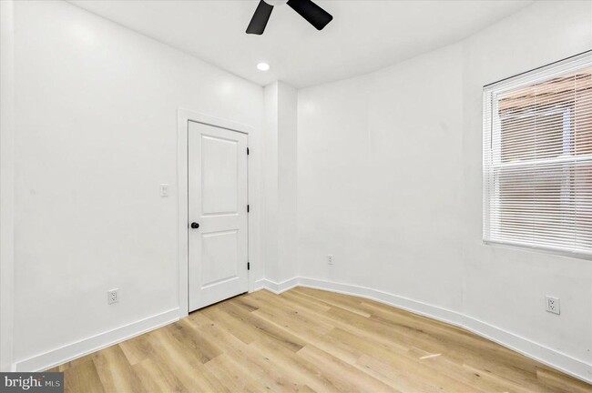 Building Photo - 4837 N 15th St