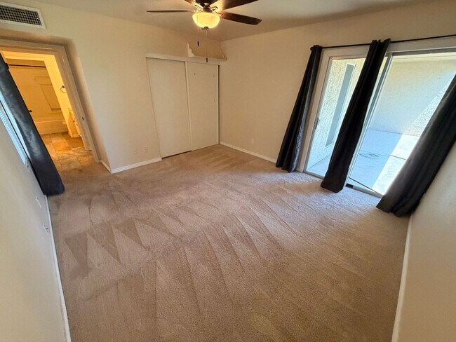 Building Photo - 4509 W Continental Dr