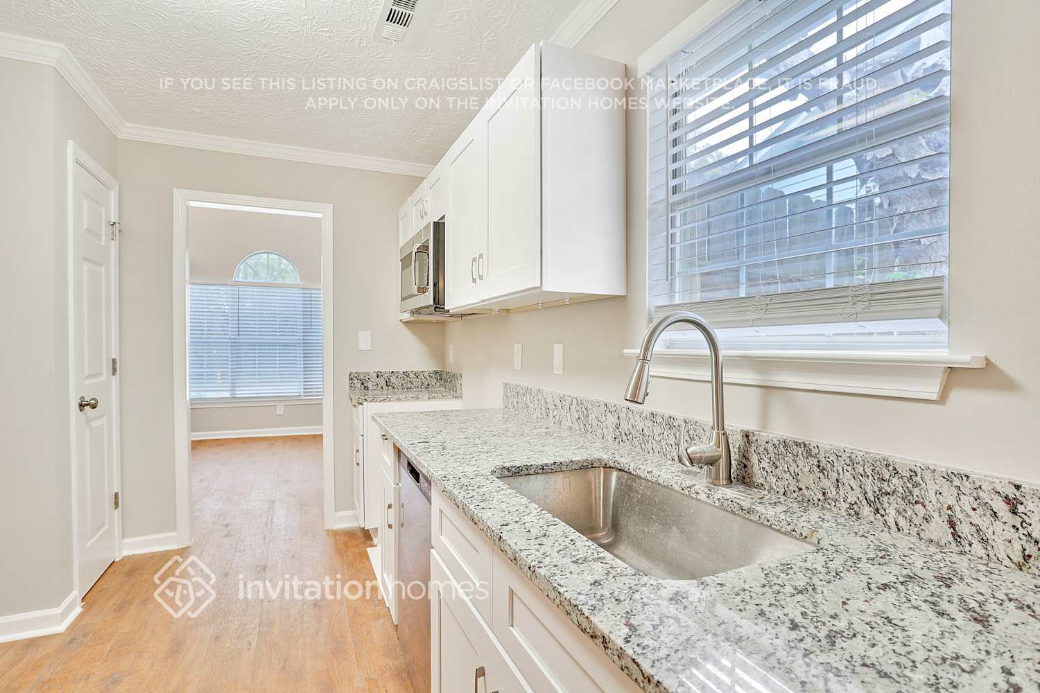 Building Photo - 686 Thomasville Blvd SE