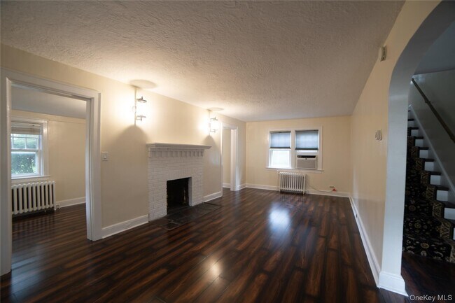 Building Photo - 154 Bell Rd