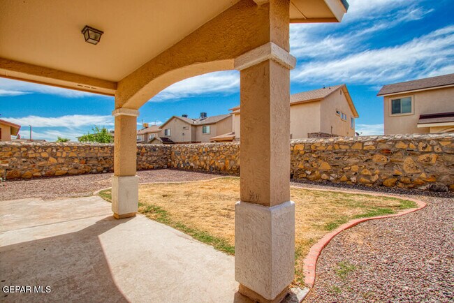 Building Photo - 12760 Tierra Alexis Dr