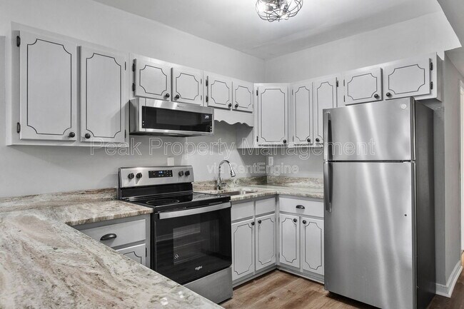 Building Photo - 612 N 32nd St