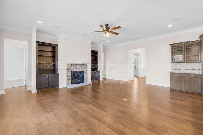 Building Photo - 4004 Petersburg Dr