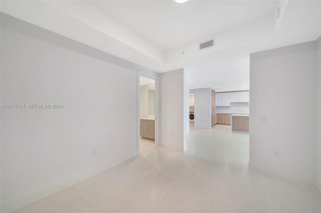 Building Photo - 153 N Seabreeze Blvd