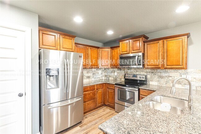 Building Photo - 1281 General McCrae Dr