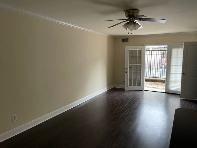 Building Photo - Virginia Highlands, Renovated 1 Bedroom Condo