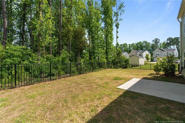 Building Photo - 205 Abercorn Wy