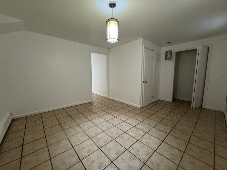 Building Photo - 476 Sutter Ave