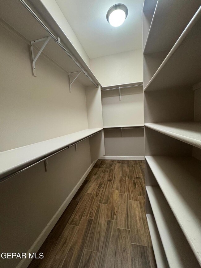 Building Photo - 7726 Enchanted Ridge Dr