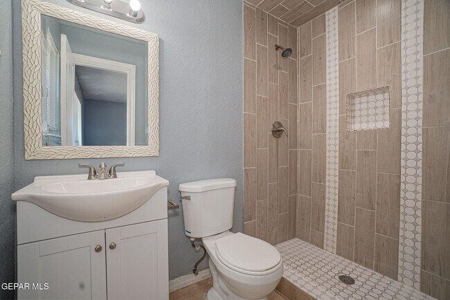 Building Photo - 12041 Van Gogh Dr