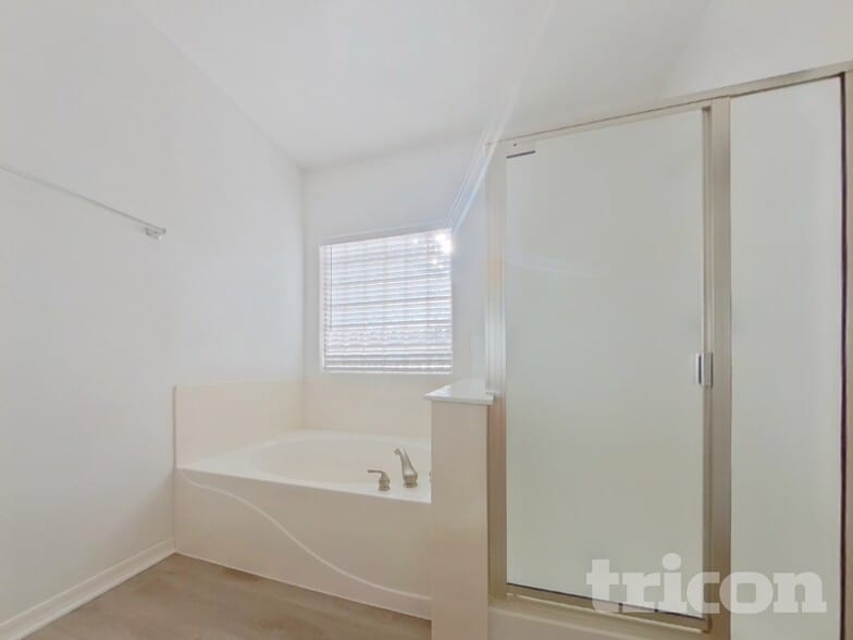 Building Photo - 25574 W St Charles Ct