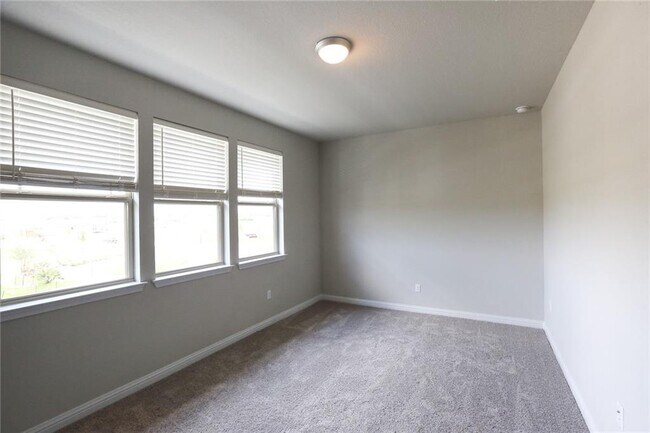 Building Photo - 8108 Ausblick Ave